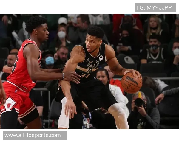 字母哥伤缺数周雄鹿最后一战是否已成回忆引发热议