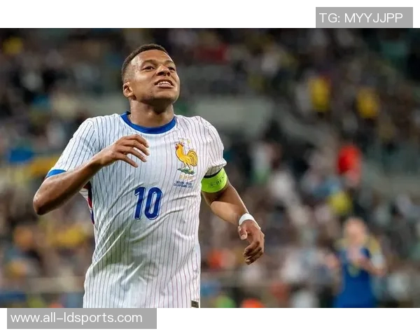 姆巴佩右脚踝轻微扭伤马斯坦托诺腿后肌疲劳需休息