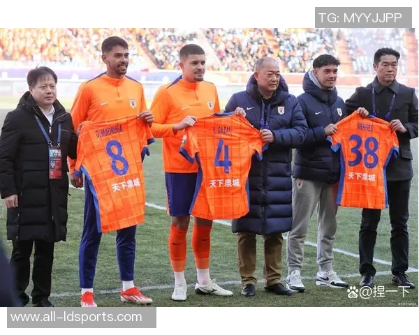 泰山队创造历史成为首个中超联赛积分突破1500的球队